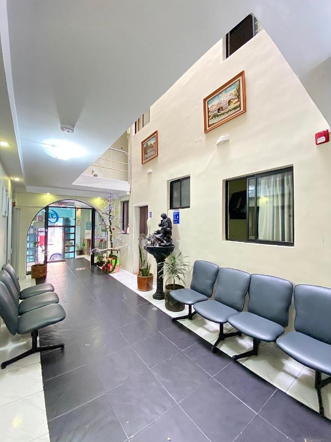 Hostal Brilliant Кито Екстериор снимка