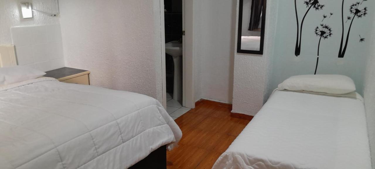 Hostal Brilliant Кито Екстериор снимка