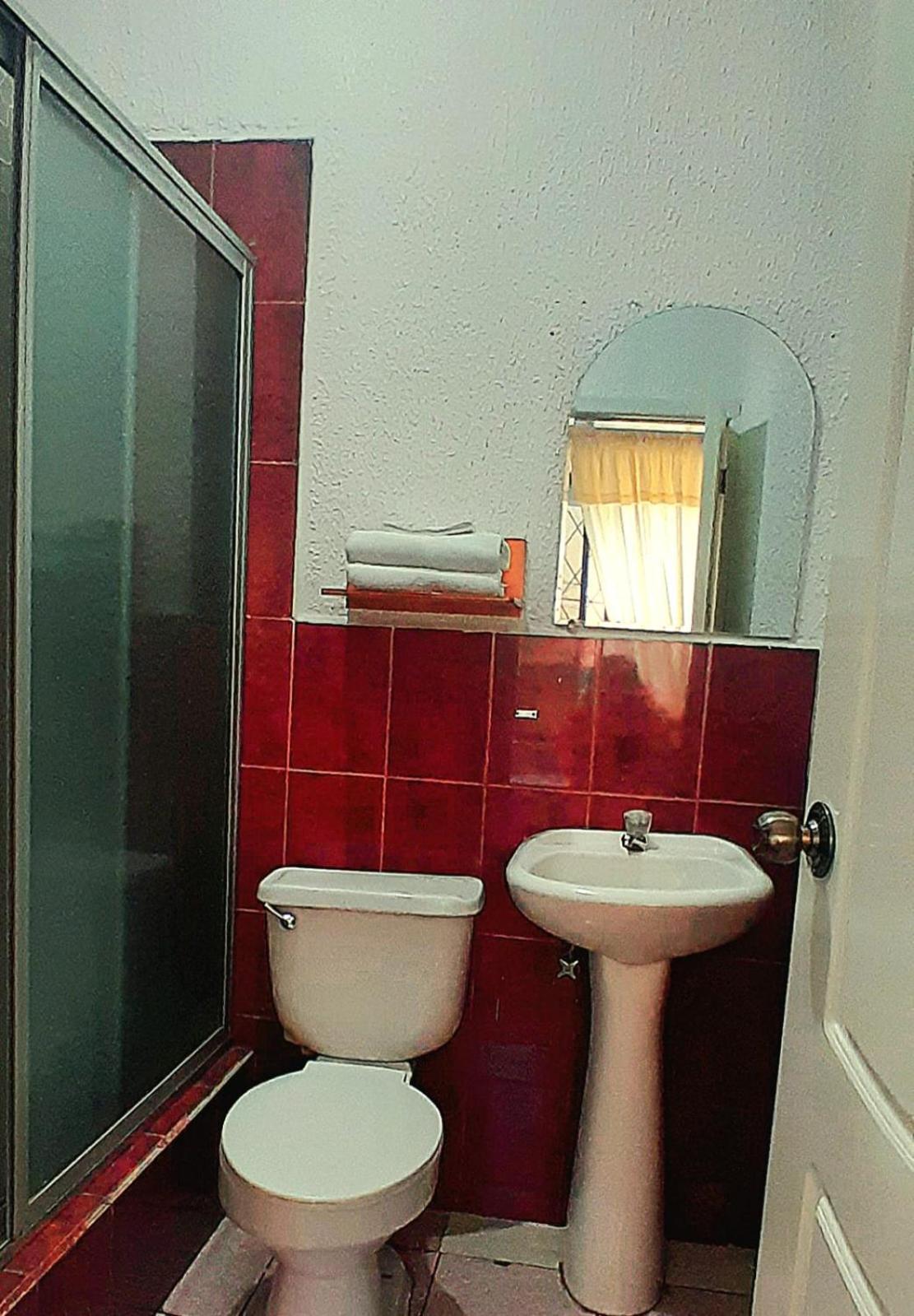 Hostal Brilliant Кито Екстериор снимка